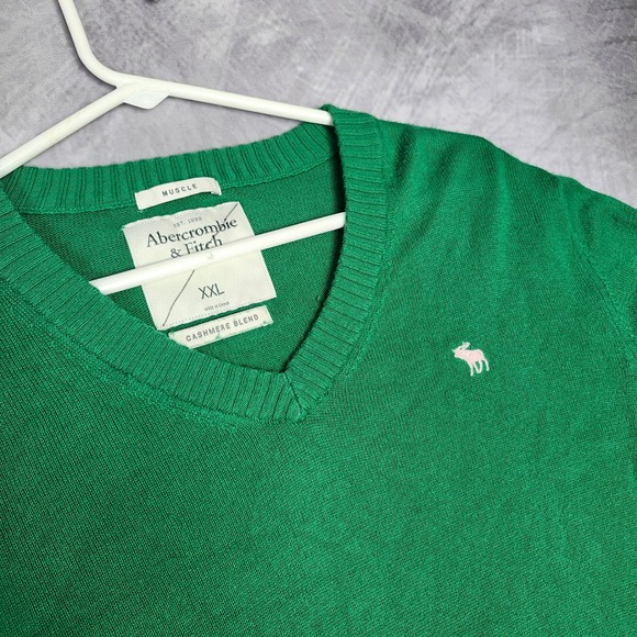 Abercrombie & Fitch Other - Abercrombie Fitch Sweater Cashmere Blend Mens XXL Green Muscle V Neck Moose